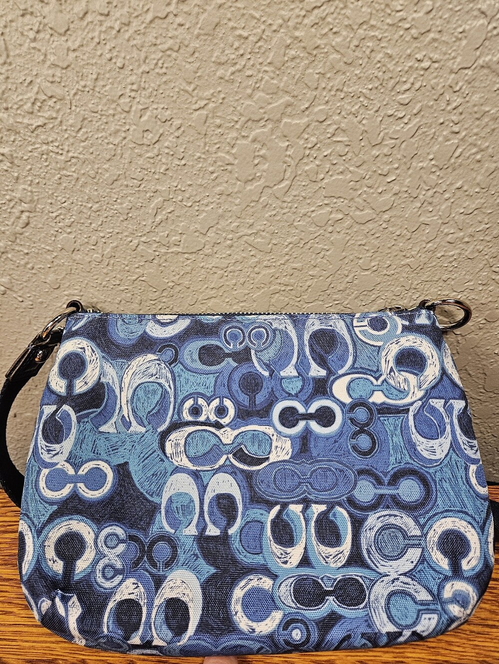Coach Poppy Denim Print Swing Pack - Picture 5 of 15